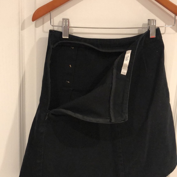 Simons twik black short skirt - Picture 3 of 9
